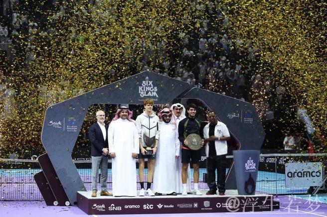 阿尔卡拉斯横扫三项大奖，辛纳连续三年人气王